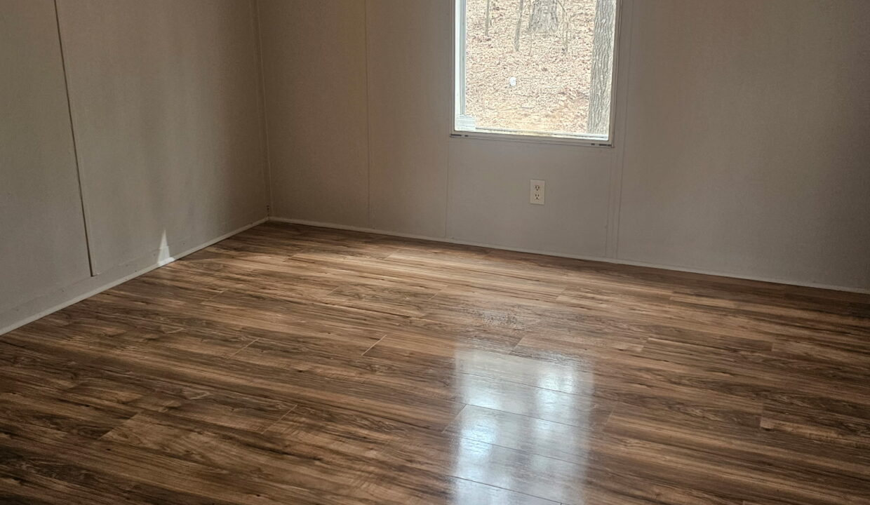 532 EAGLENEST 3RD BEDROOM