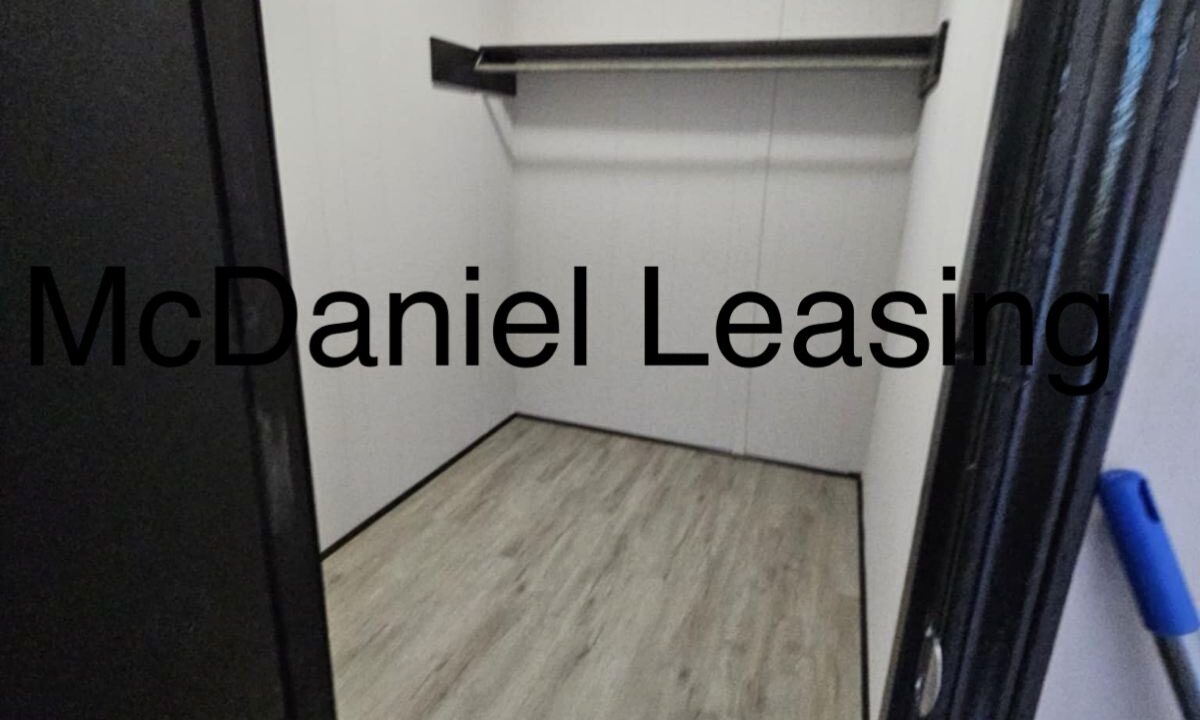 341 CLOSET