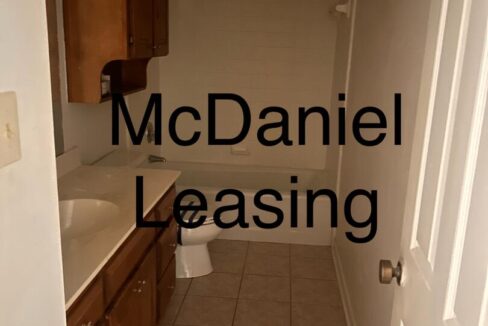 107 MISTYBROOK BATHROOM